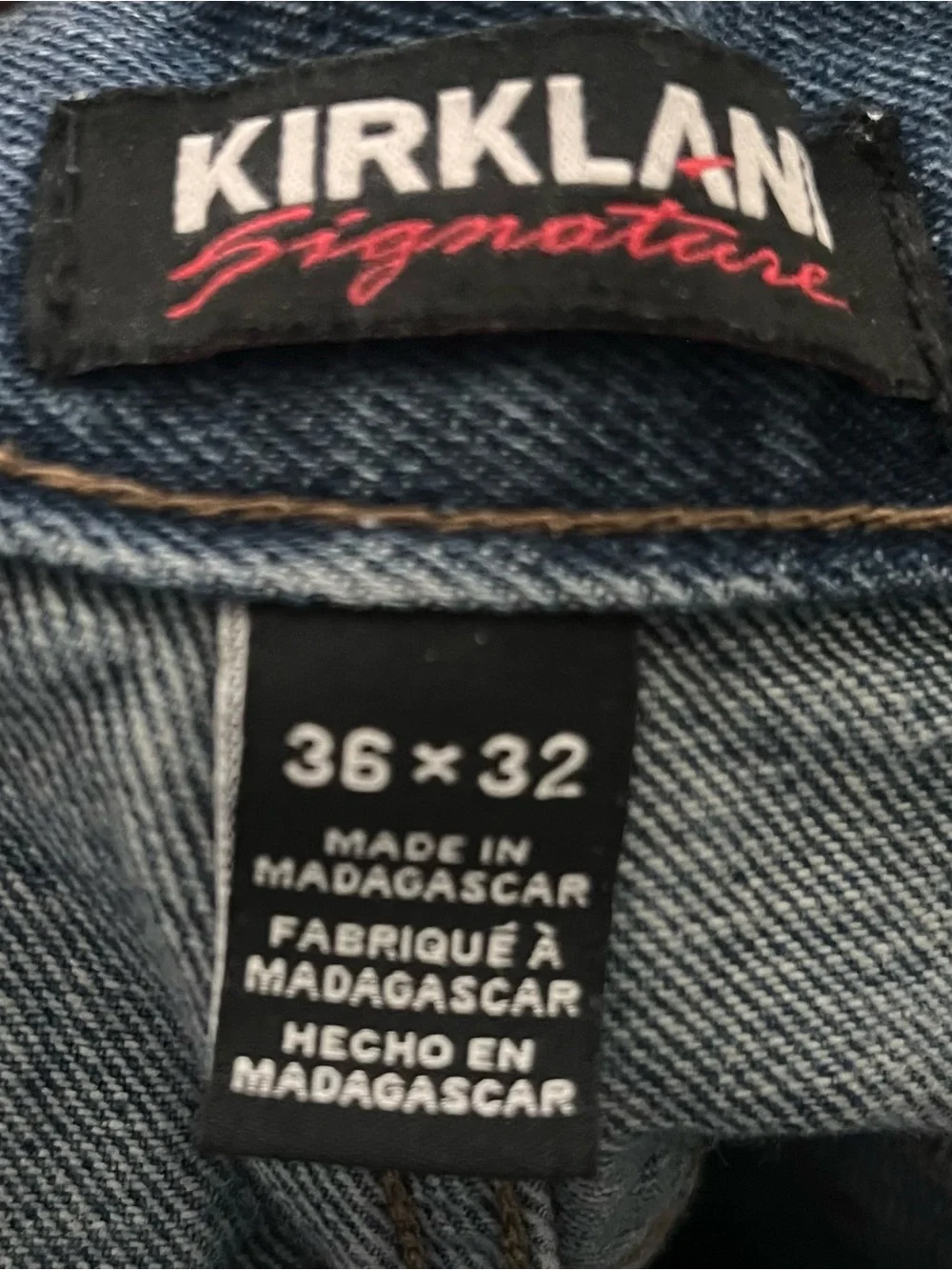 Kirkland Signature Men's Jeans in dark wash blue. Size 36-32